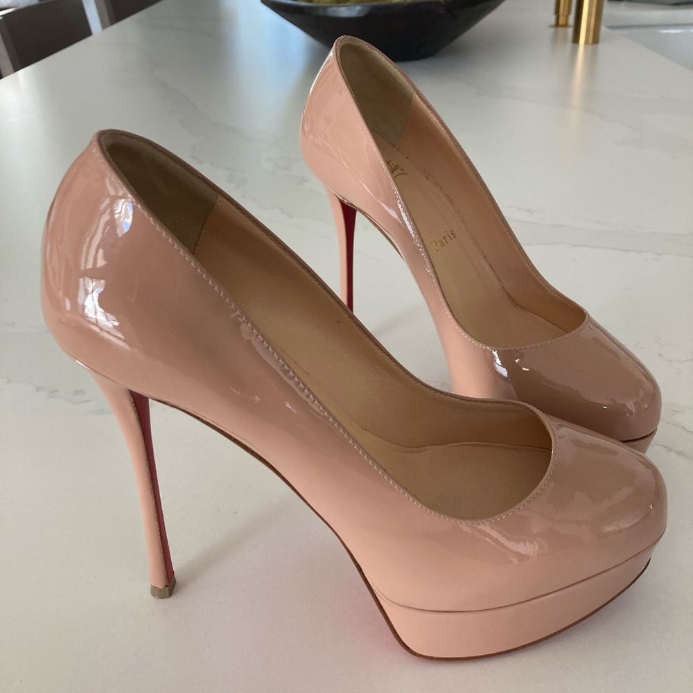 CL 36.5 Bianca 130 nude patent leather